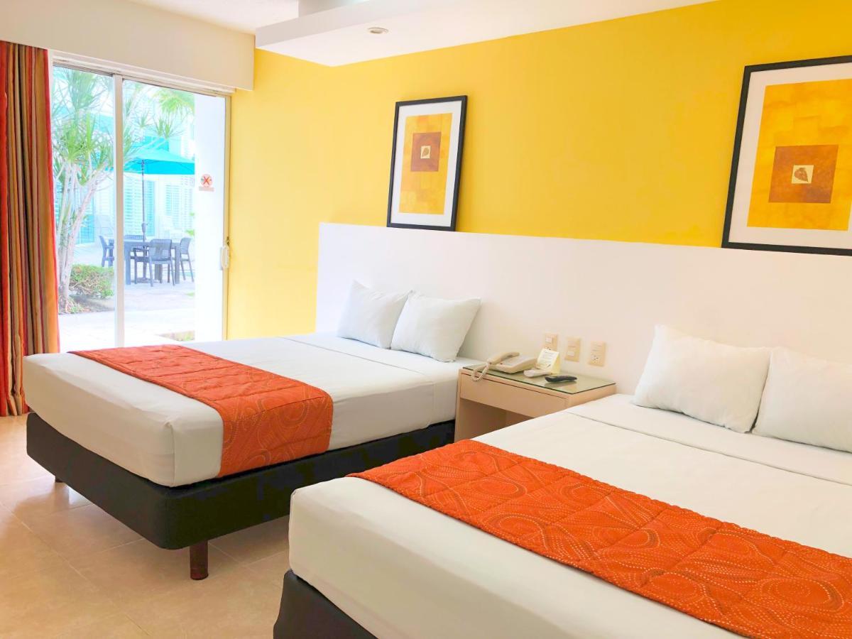 Hotel Los Cocos Chetumal Bagian luar foto