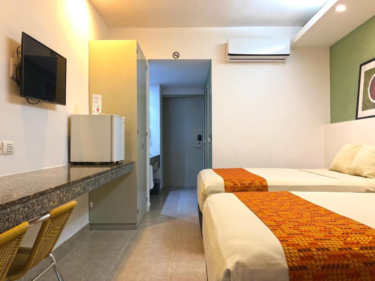 Hotel Los Cocos Chetumal Bagian luar foto