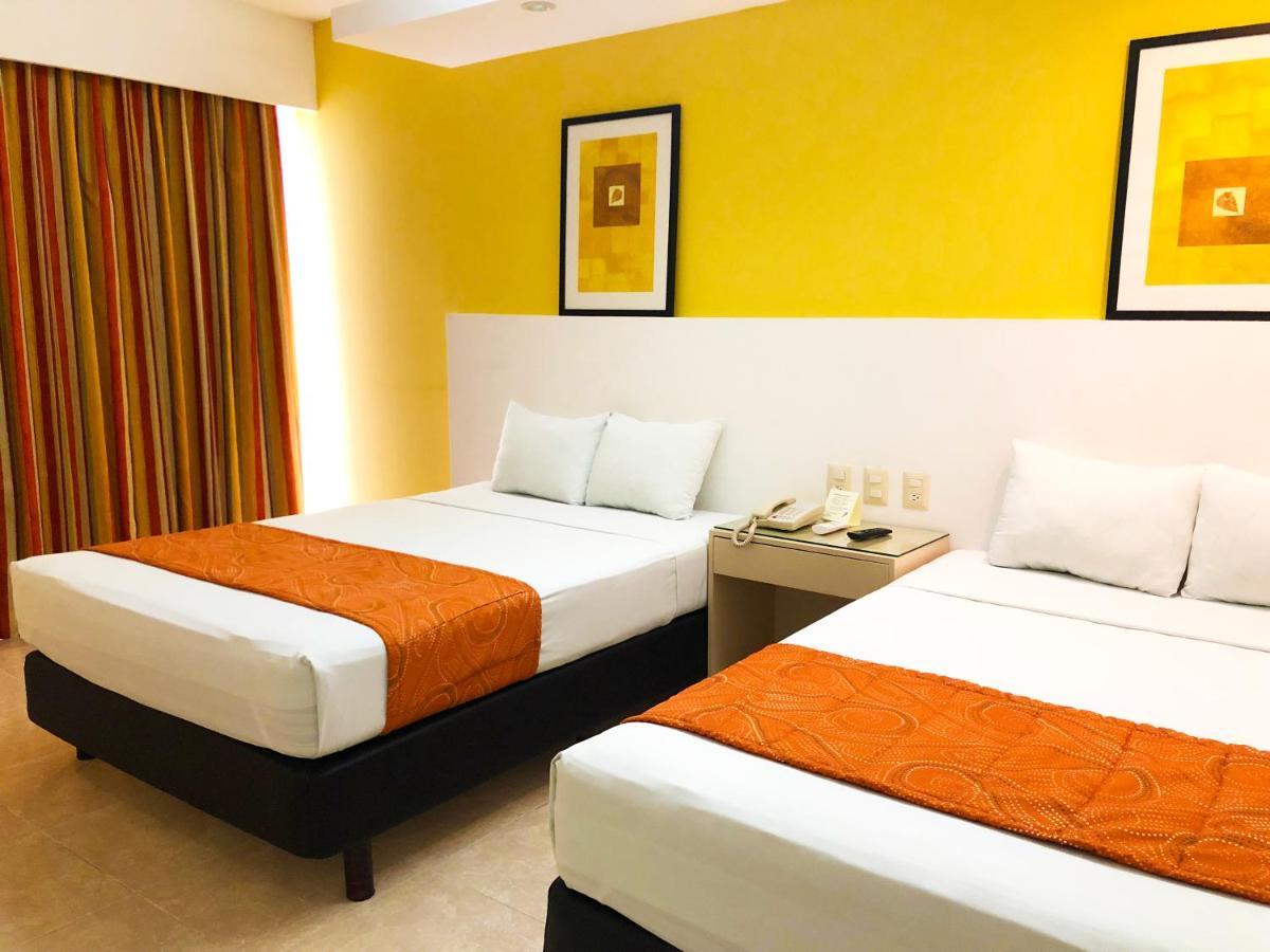 Hotel Los Cocos Chetumal Bagian luar foto