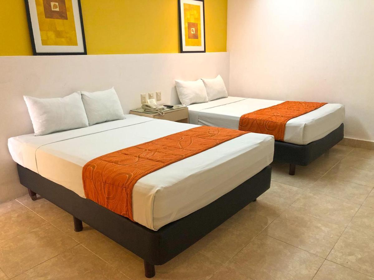 Hotel Los Cocos Chetumal Bagian luar foto