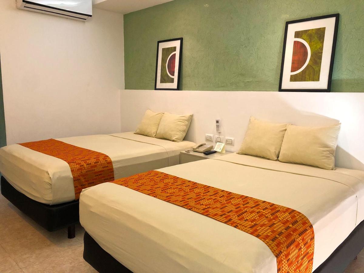 Hotel Los Cocos Chetumal Bagian luar foto