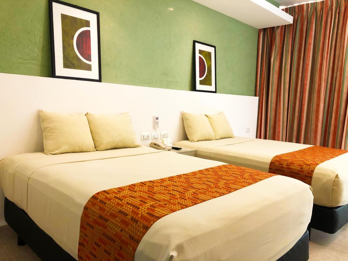 Hotel Los Cocos Chetumal Bagian luar foto