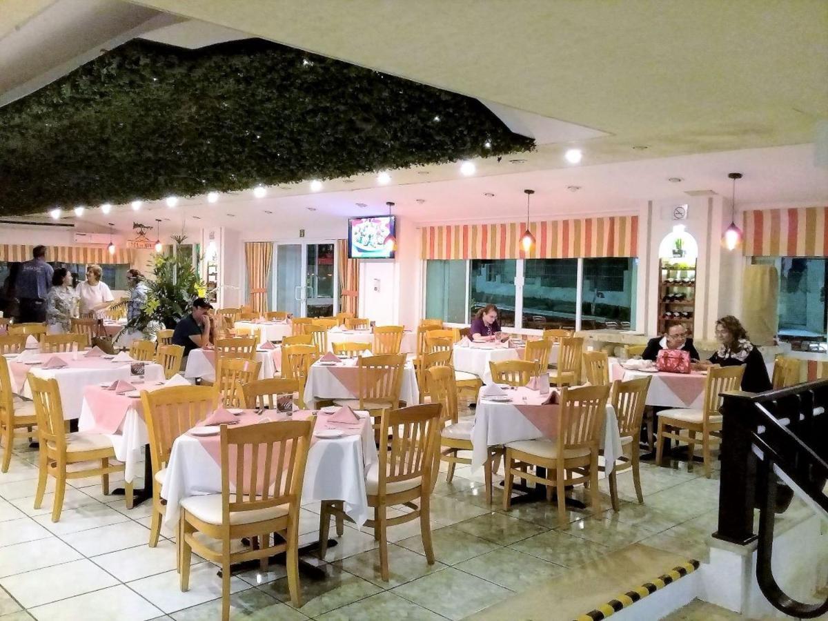 Hotel Los Cocos Chetumal Bagian luar foto