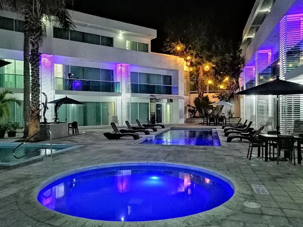 Hotel Los Cocos Chetumal Bagian luar foto