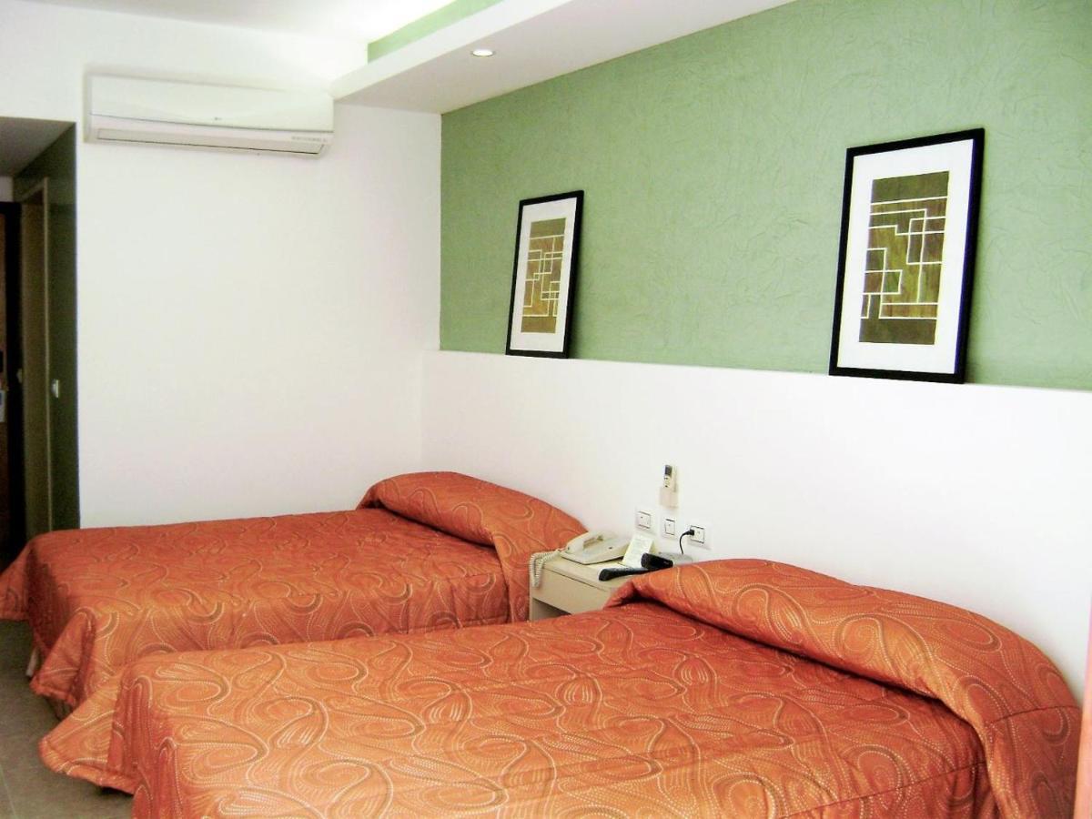 Hotel Los Cocos Chetumal Bagian luar foto